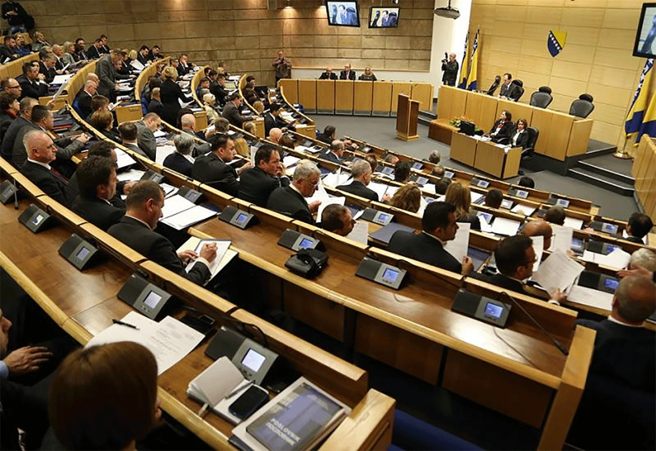 Zastupnički dom PFBiH: Napade na novinare tretirati kao napade na službene osobe