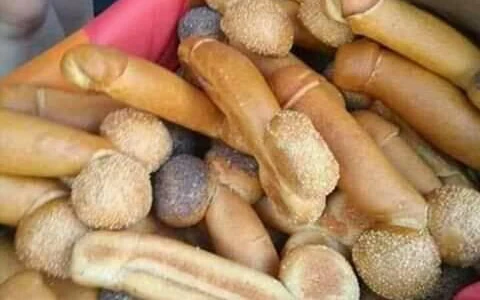 Pekari lošeg poslodavca počastili kiflama u obliku muškog spolnog organa