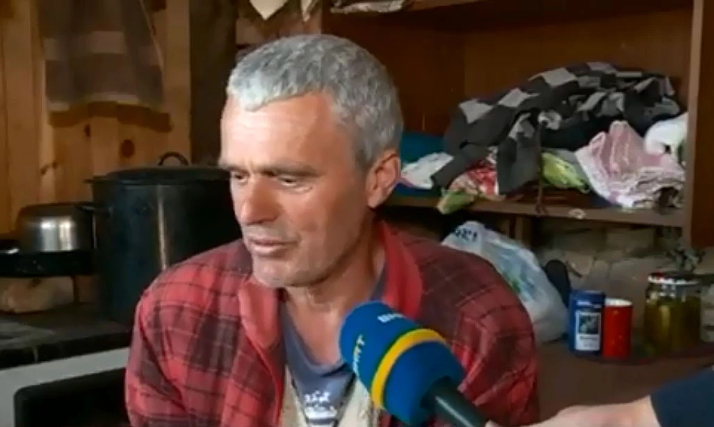 Potresna priča iz BiH: S kozama živi pod istim krovom