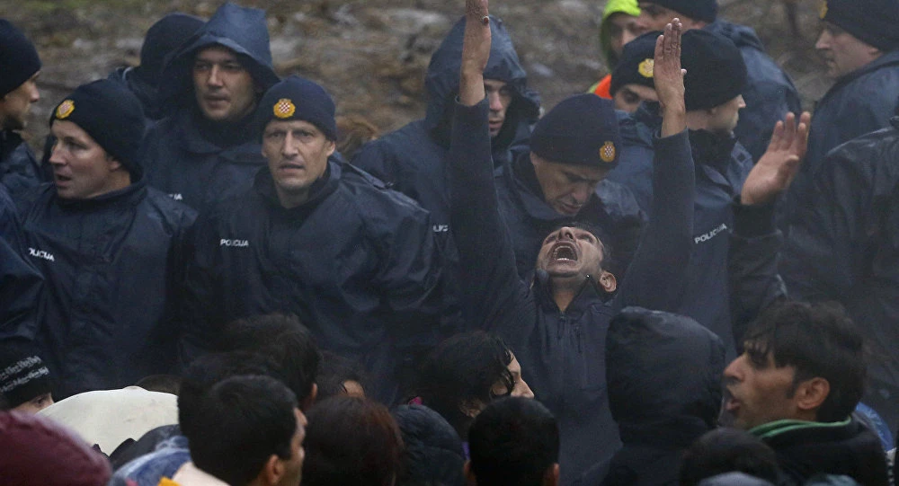 Hrvatski ministar odbacio optužbe da njegova policija u BiH dovozi migrante