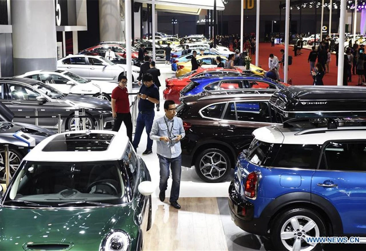 Kinezi sve manje kupuju automobile 