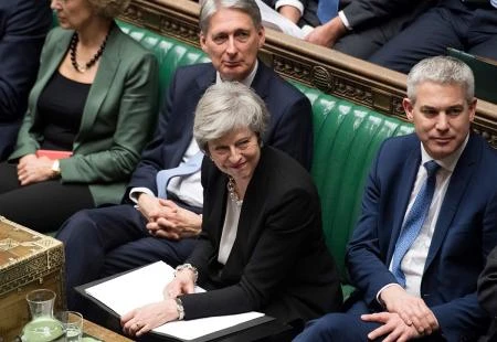Novo poniženje Therese May u britanskom parlamentu