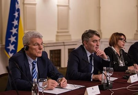 Dva člana Predsjedništva o jednom pismu 