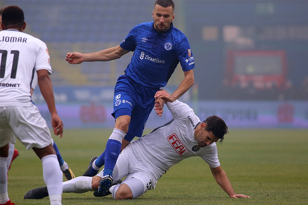 Filip Jazvić raskinuo ugovor sa Željezničarom