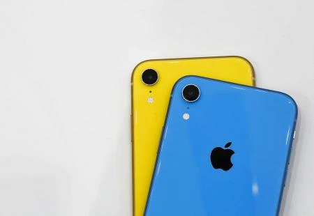 Samsung i Apple dominiraju tržištem premium smartphonea