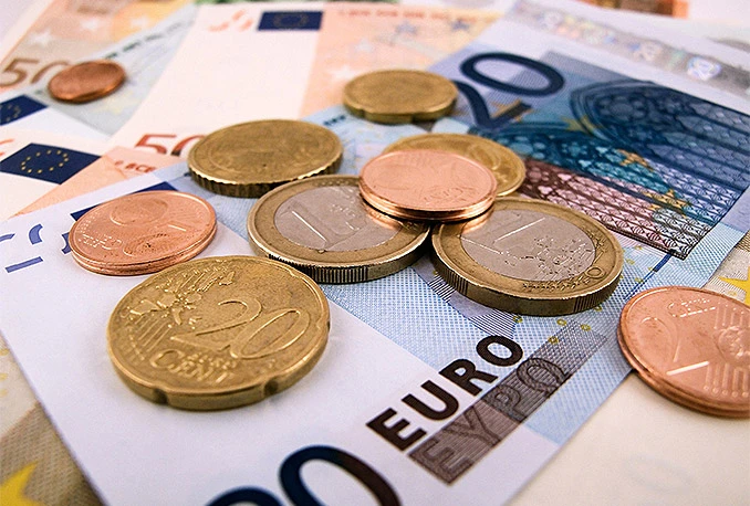Euro slavi 20. rođendan