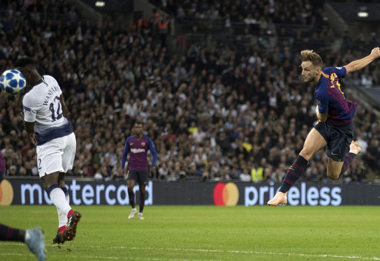 Ivan Rakitić zabio najljepši pogodak u Ligi prvaka