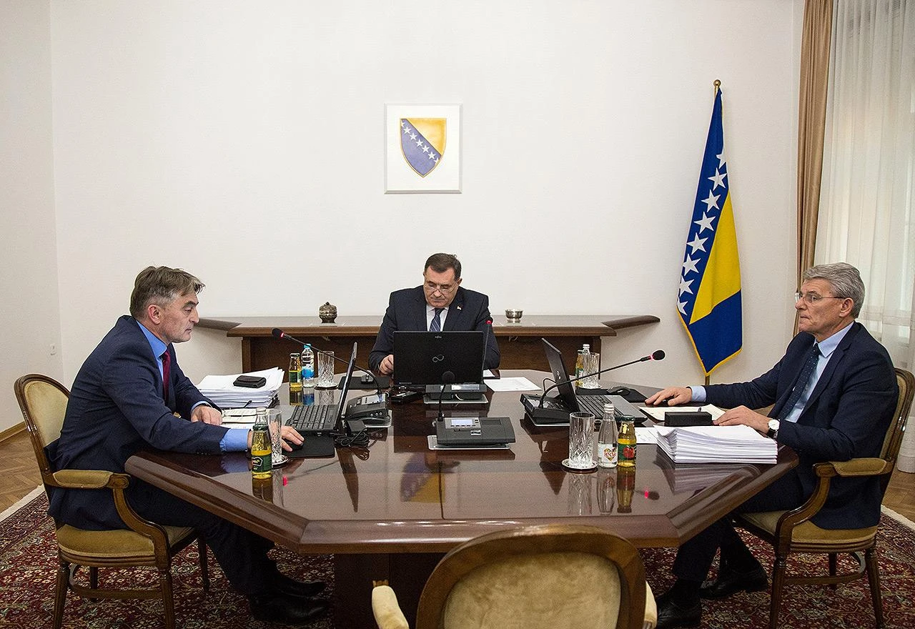 Dodiku ipak dobra zastava BiH