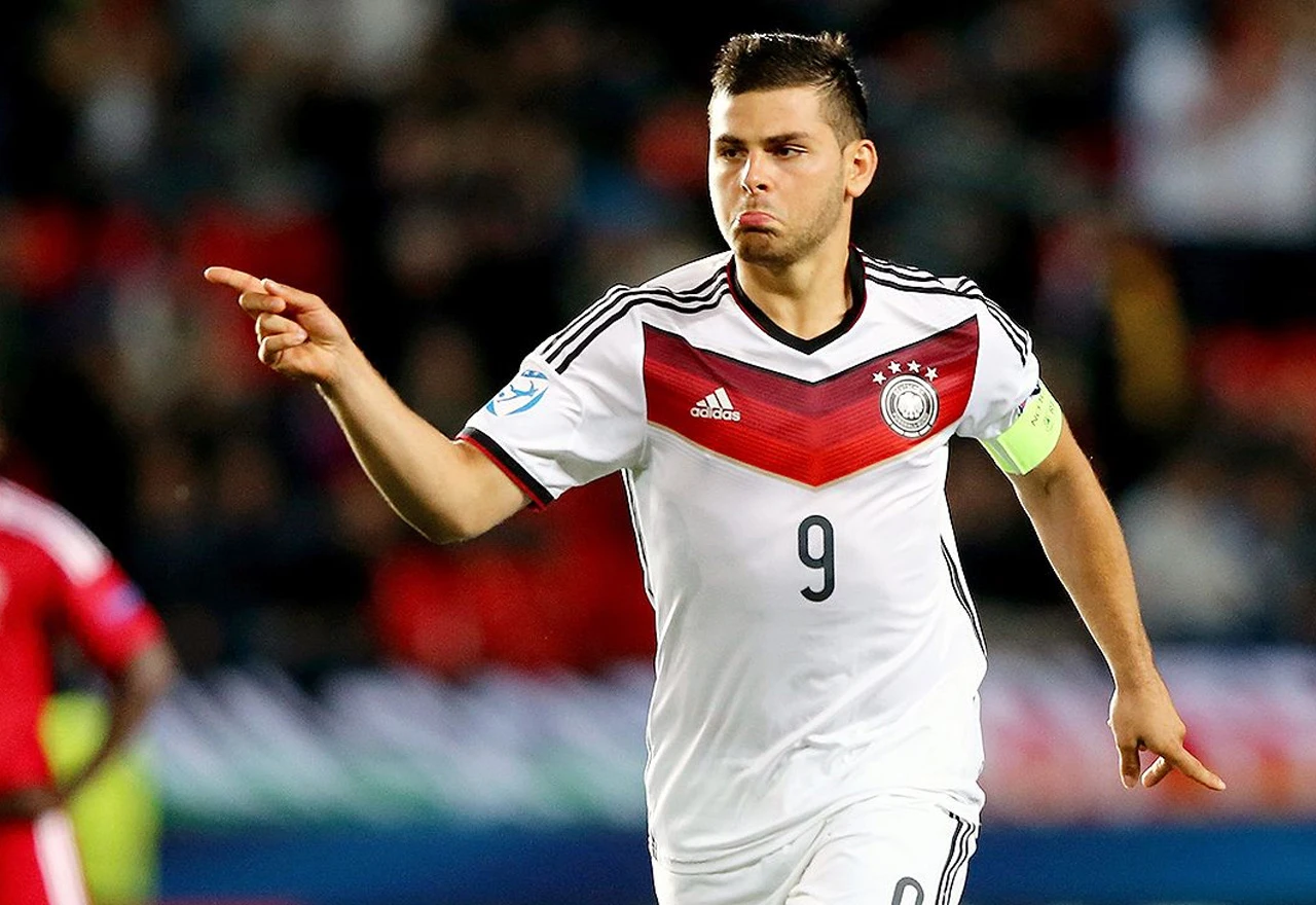 Volland sa dva pogotka donio pobjedu Bayeru