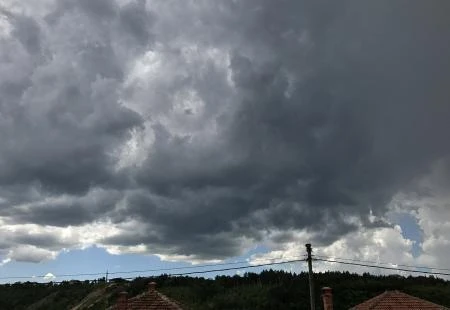 U subotu oblačno, poslijepodne kiša i pljuskovi