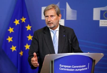  Hahn: Europska komisija očekuje osiguranje nesmetanog izbornog procesa