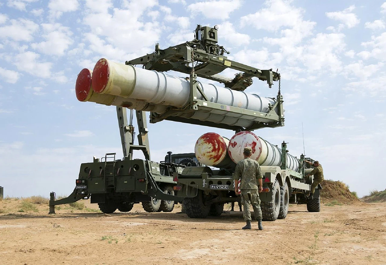 Rusija i Indija potpisale sporazum o prodaji sustava S-400