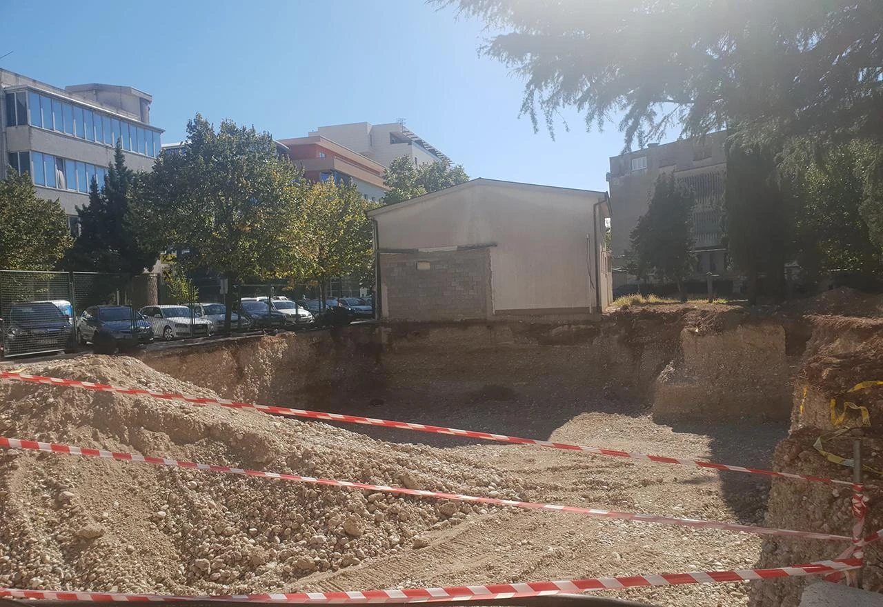Inspekcija o 'rupi' u Mostaru: Radovi zaustavljeni zbog kršenja rješenja 
