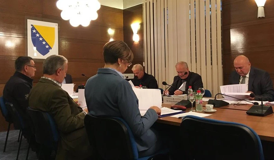SIP: Zvjezdice pored imena umrlih osoba