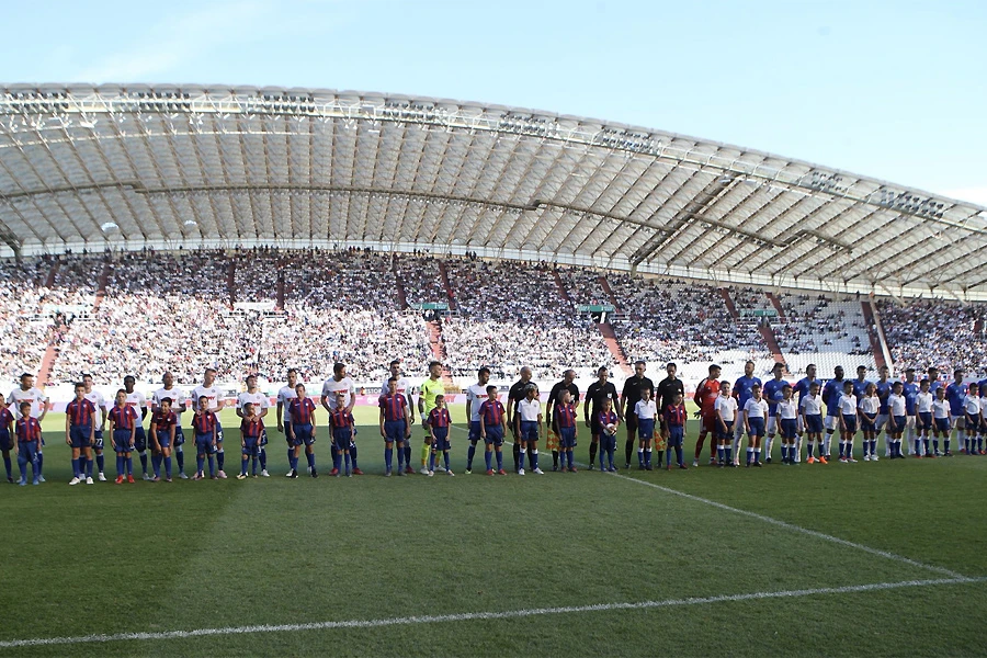 Derbi na Poljudu bez golova, ozlijeđen vatrogasac