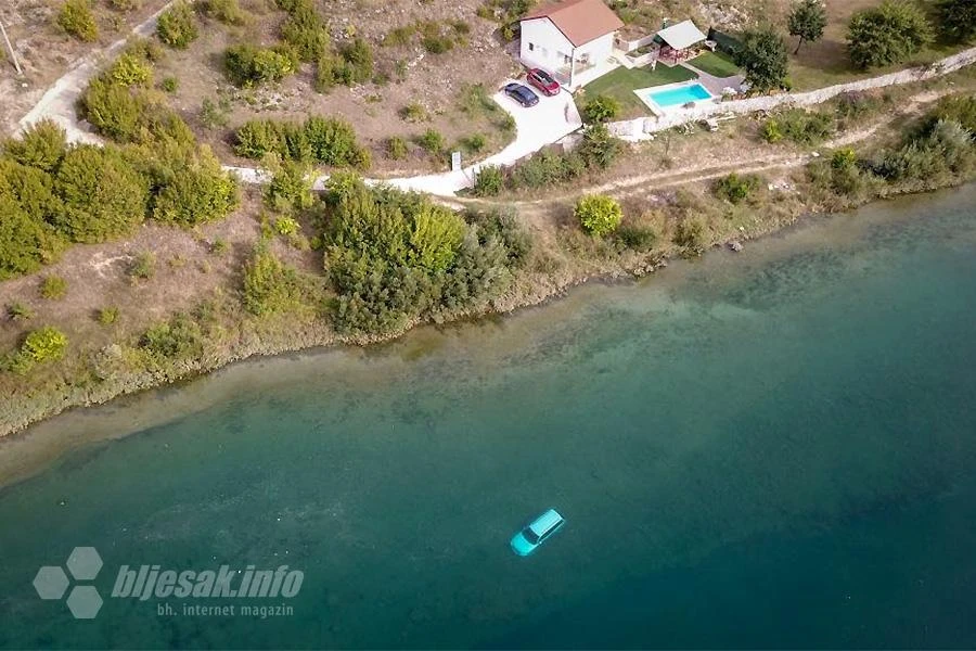 Željuša: Ukradeni automobil gurnuli u Neretvu