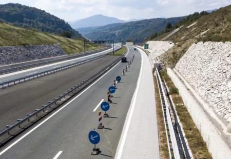 Kilometar plaćen 22 milijuna KM, a potporni zid osam mjeseci čeka sanaciju