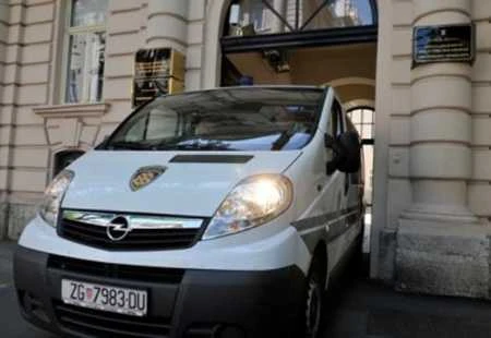 Trojica pod istragom zbog krijumčarenja migranata iz BiH