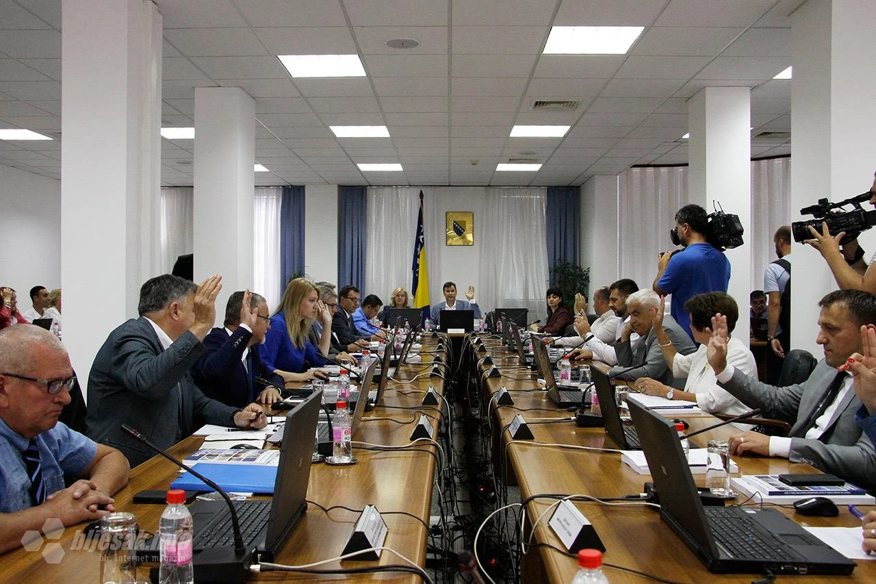 Gospodarskim društvima krediti u iznosu od 800.000 maraka