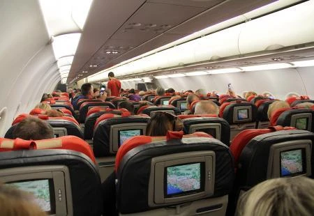 Znate li što se događa vašem tijelu dok putujete avionom?