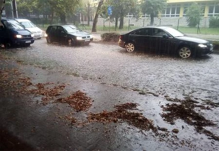 I u subotu oblačno vrijeme s kišom, pljuskovima i grmljavinom