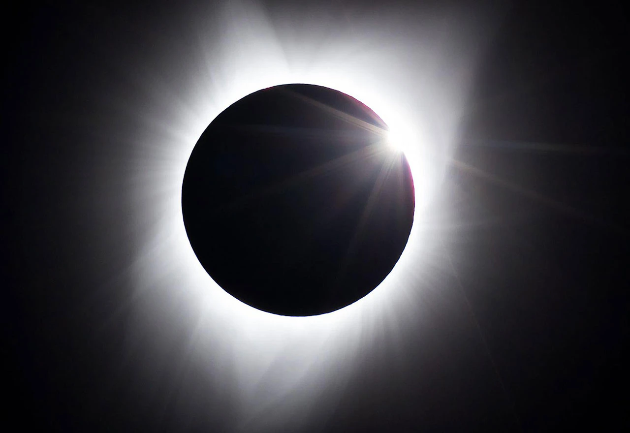 U petak najduža potpuna pomrčina Mjeseca ovog stoljeća