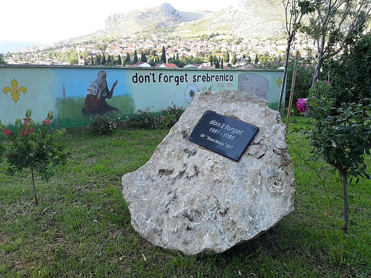Mostar: Oslikan veliki mural za žrtve genocida