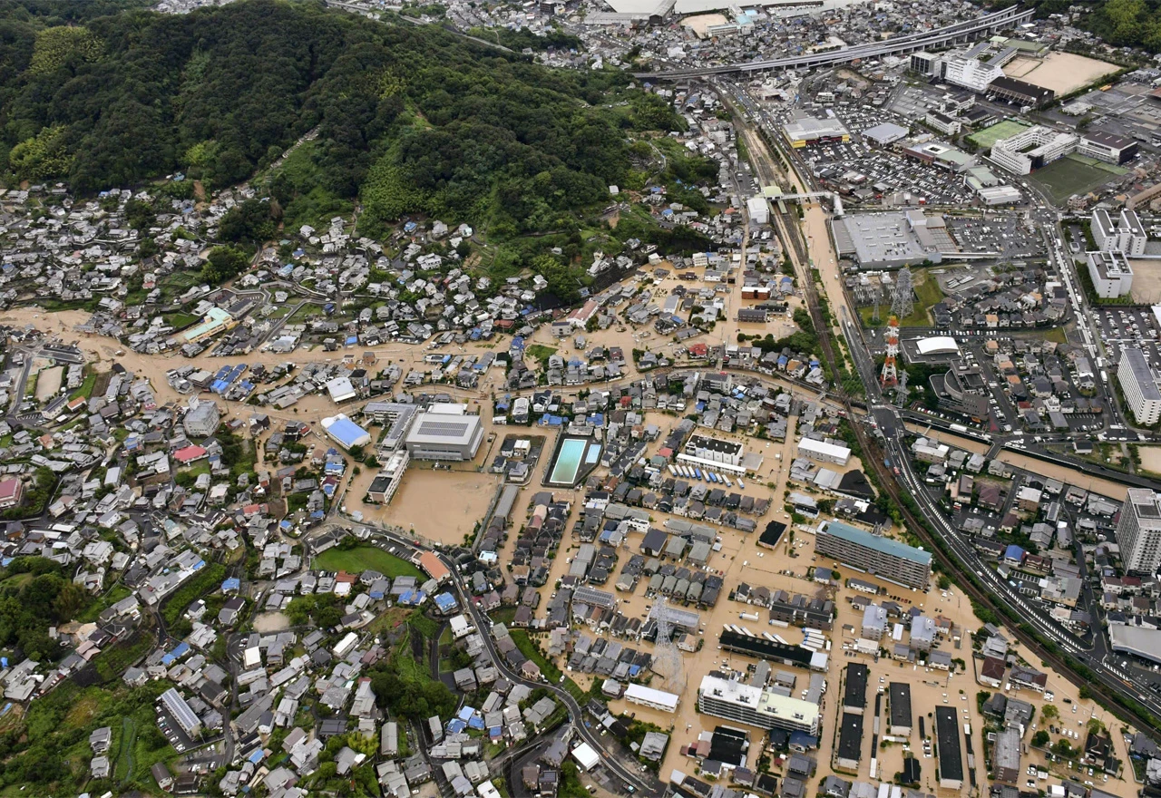 Najmanje 80 mrtvih u poplavama u Japanu