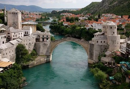 U planu podvodno snimanje i 3-D skeniranje Starog mosta