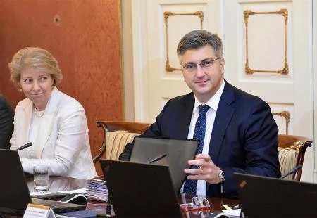 Plenković: U Hrvatskoj neće biti kontroliranih centara za prihvat migranata