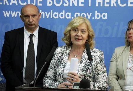 Milićević: Jedni drugima guramo 'prst u oko'