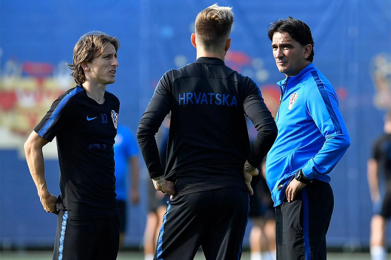 Dalić Brozovićem na Messija!