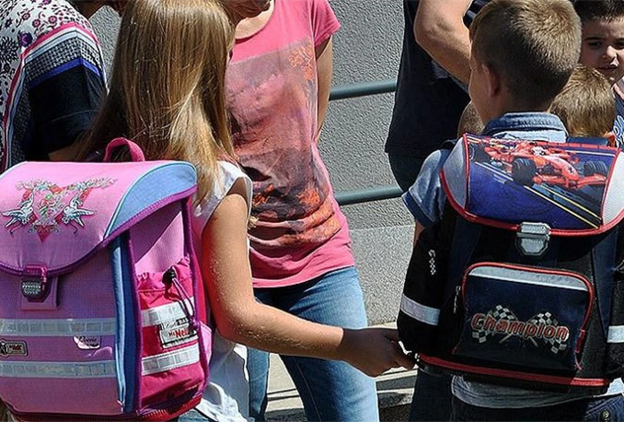 Udruga roditelja 'Naša djeca': Besplatni udžbenici za obitelji 4 plus