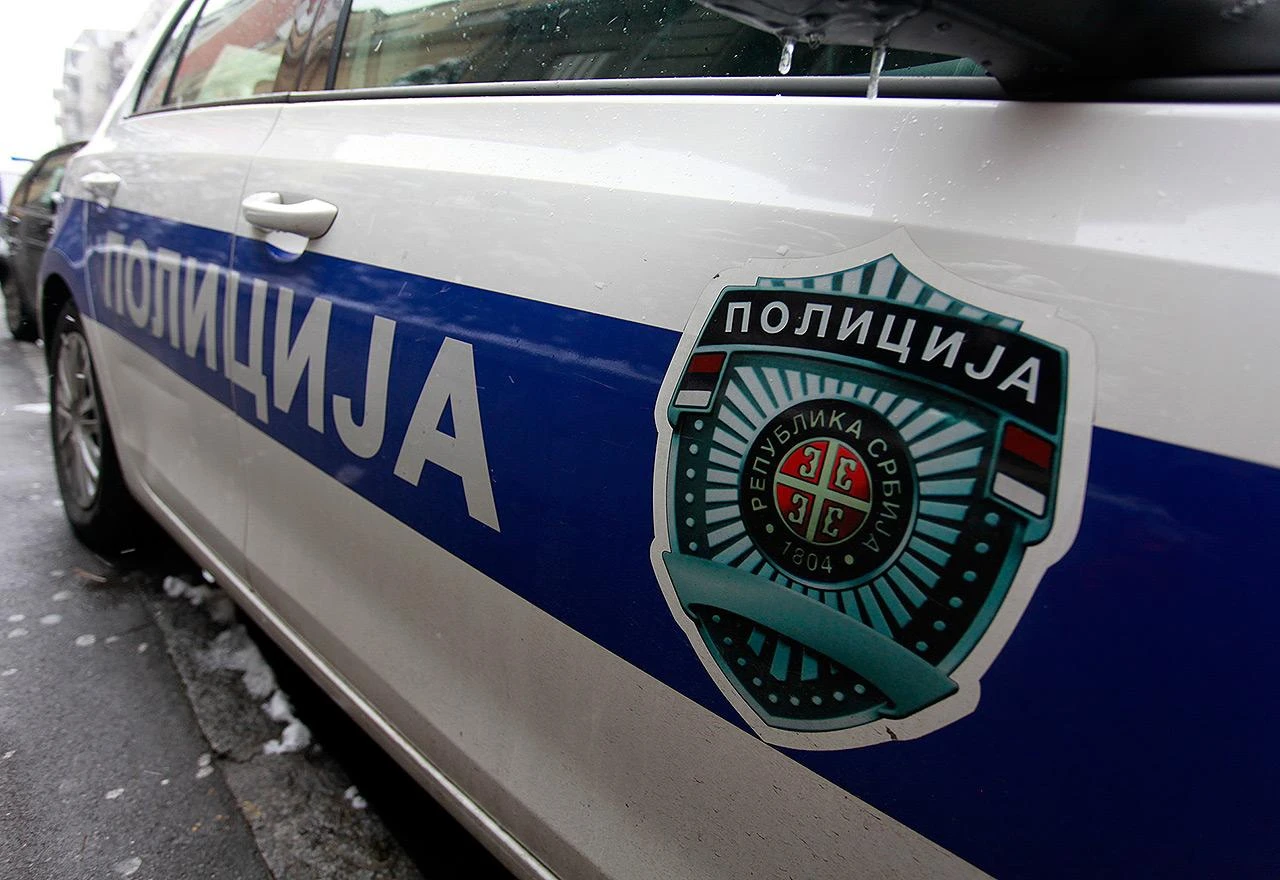 Srbija: Vozilom naletio na kolonu djece, poginuo dječak
