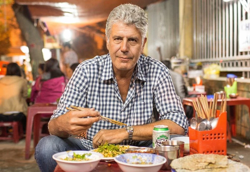 Tužitelj: Bourdain se objesio pojasom od ogrtača