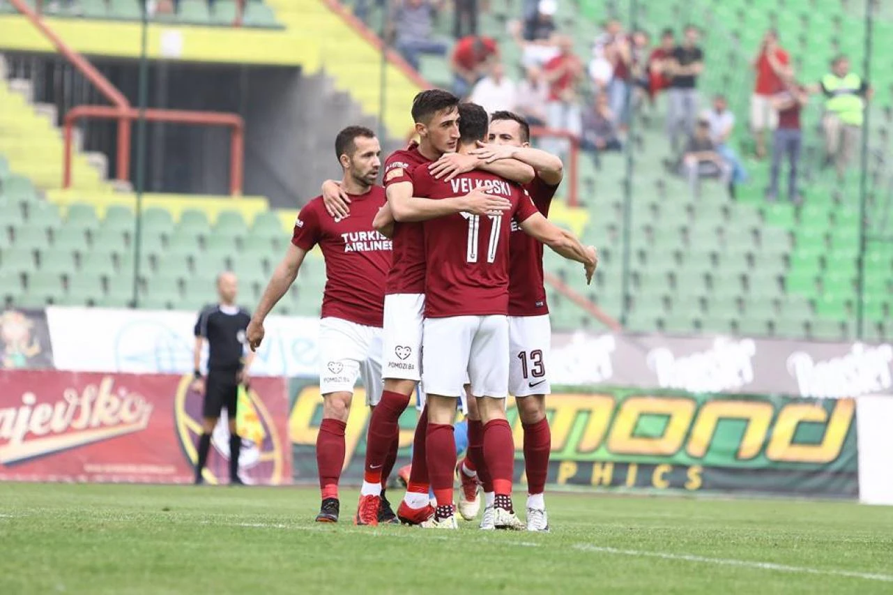  Husejinović, Novaković i Altiparmakovski napuštaju Sarajevo