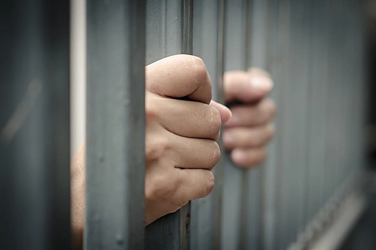 Amnestijom osuđenika protiv prebukiranosti zatvora