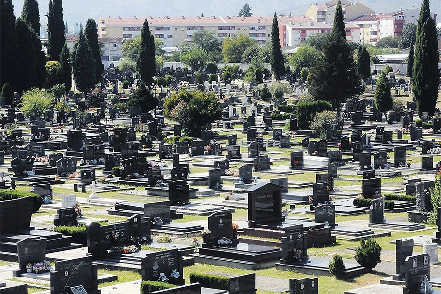 Pokojnike u BiH iskopava tko i kako stigne