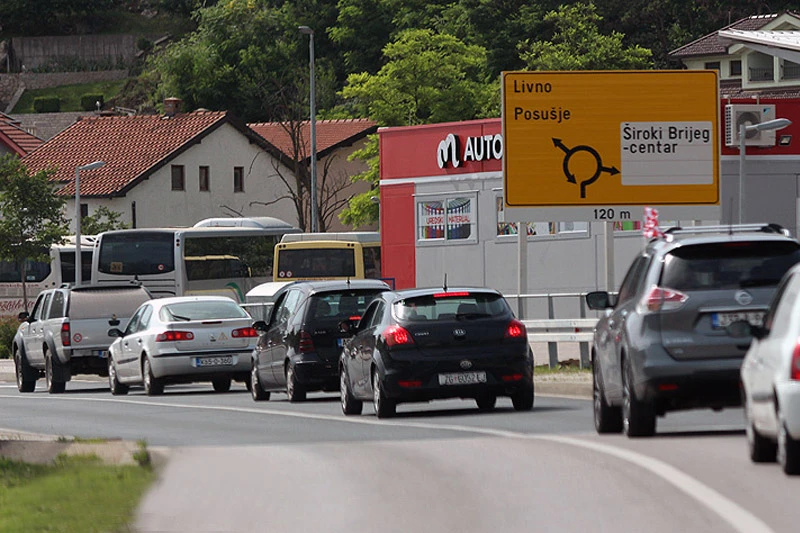 U BiH promet bez smetnji i posebnih ograničenja