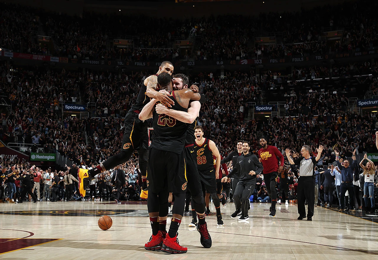 Boston i Cleveland stigli na korak do finala Istoka