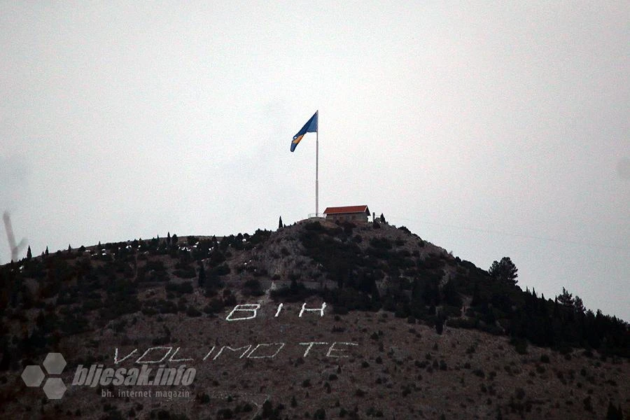 Sarajevo iz rezerve platilo zastavu iznad Mostara