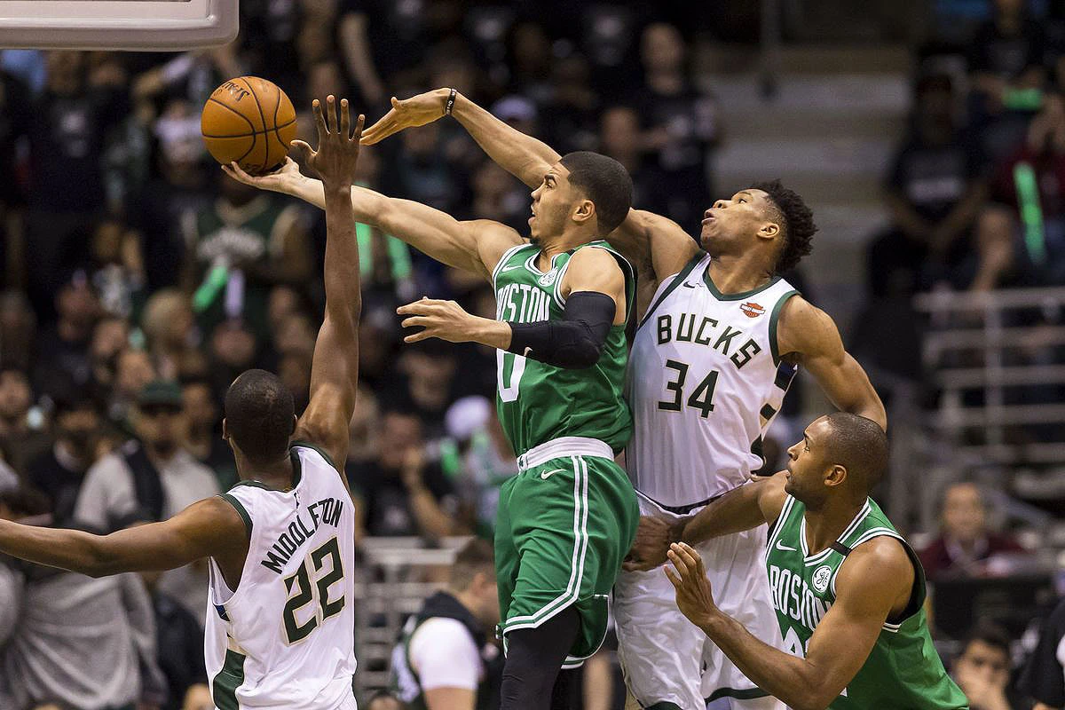 Milwaukee izjednačio u seriji protiv Bostona