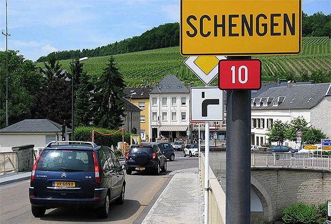  Cerar nije isključio blokadu hrvatskog ulaska u Schengen