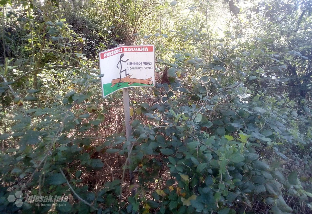 Deset godina ničega: Milijuni za dvoranu, Bare i trimušu u Mostaru