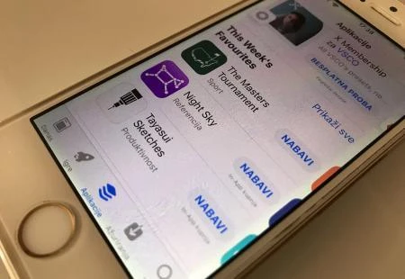 Broj dostupnih iOS aplikacija po prvi puta u padu