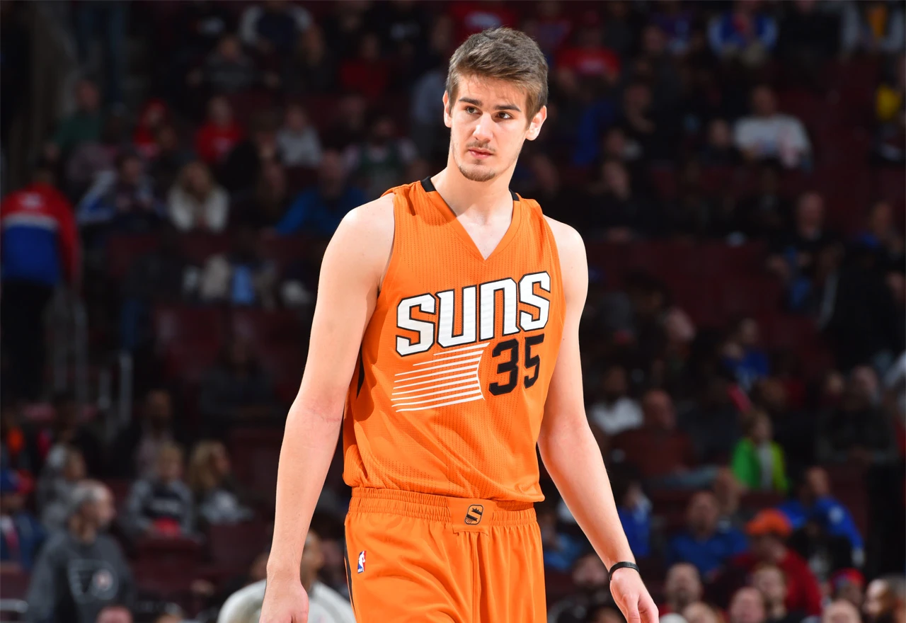Bender upisao prvi double-double, Bogdanović zabio 15, a Hezonja 14
