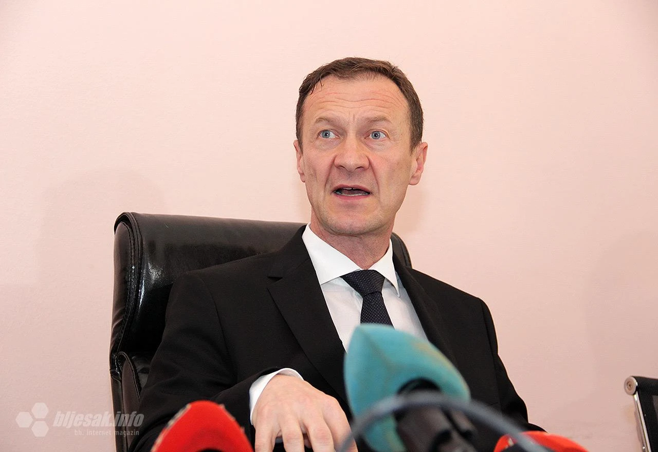 Šumska anarhija u HNŽ-u: O problemima će se razgovarati, a radnici i dalje bez plaće