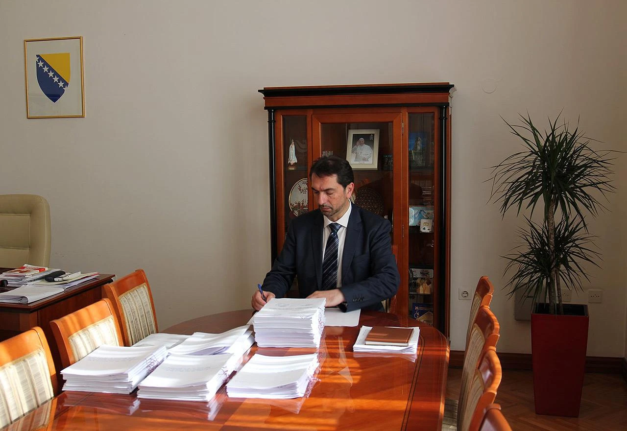 Čavara potpisao Ukaz o proglašenju Proračuna FBiH za 2018. godinu