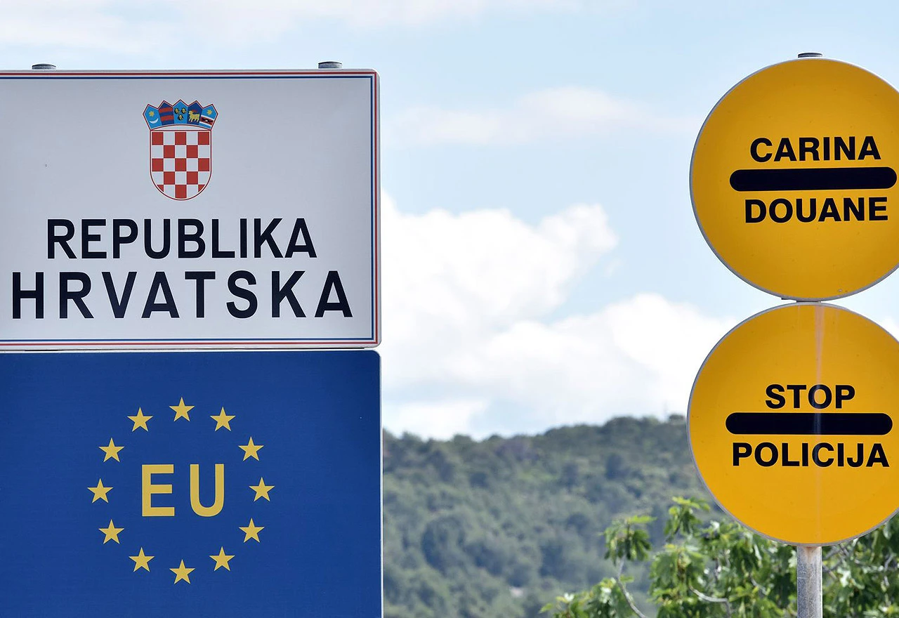 Promet na GP Županja - Orašje bio u prekidu