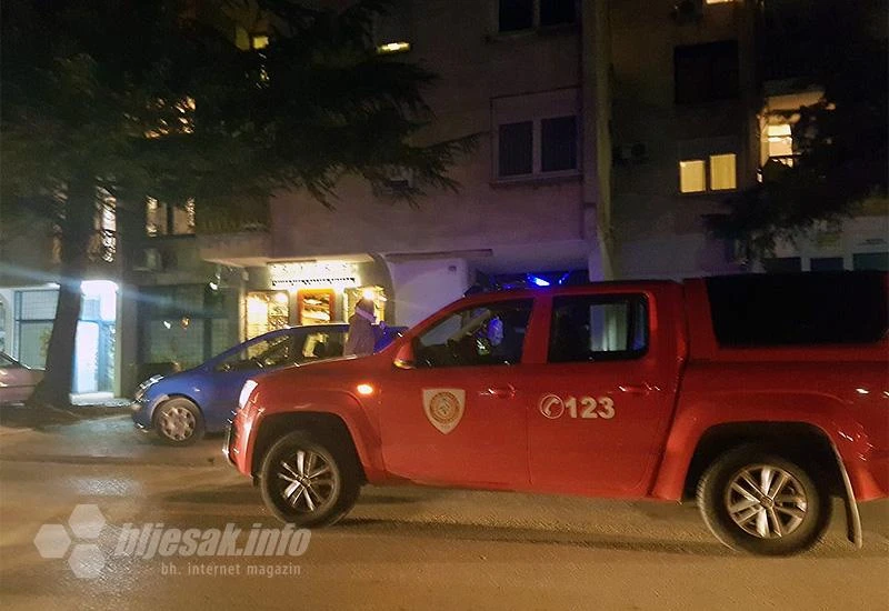 Mostar: Gorjele dvije kuće